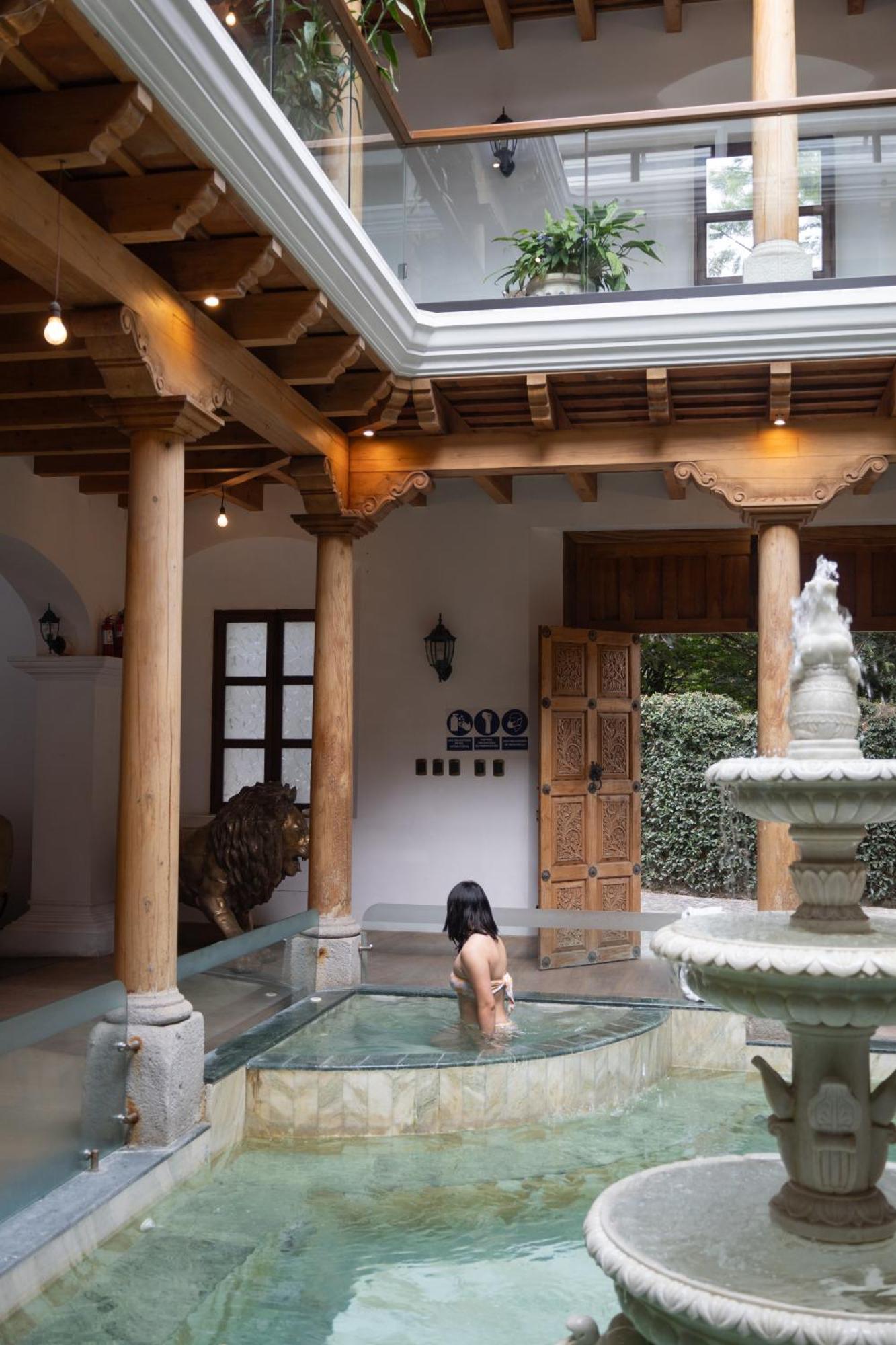 Indian Palace Hotel Boutique Spa & Restaurante Antigua Bagian luar foto